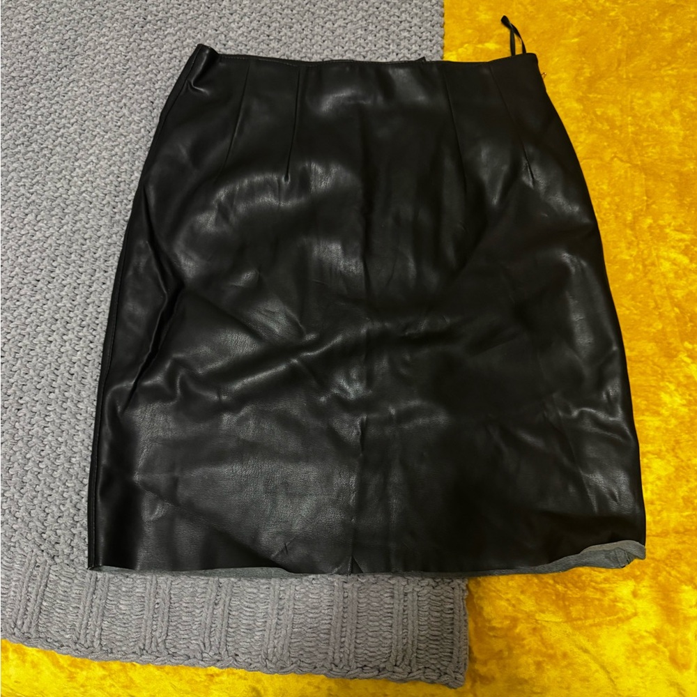 Forever 21 Black Faux Leather Pencil Skirt